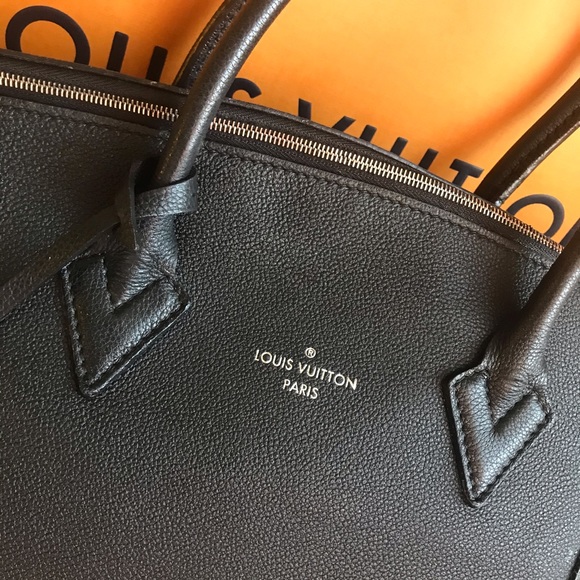 ❤️SOLD❤️ Louis Vuitton Lockit MM Parnassea Leather Bag - Picture 7 of 16